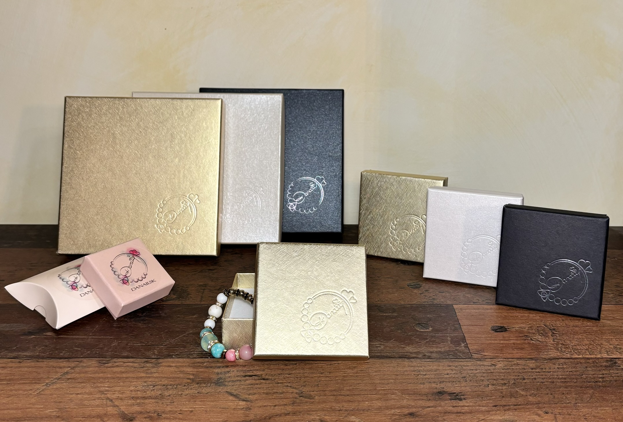 Pánsky viazaný náramok z minerálov typ Shamballa- Budha 1